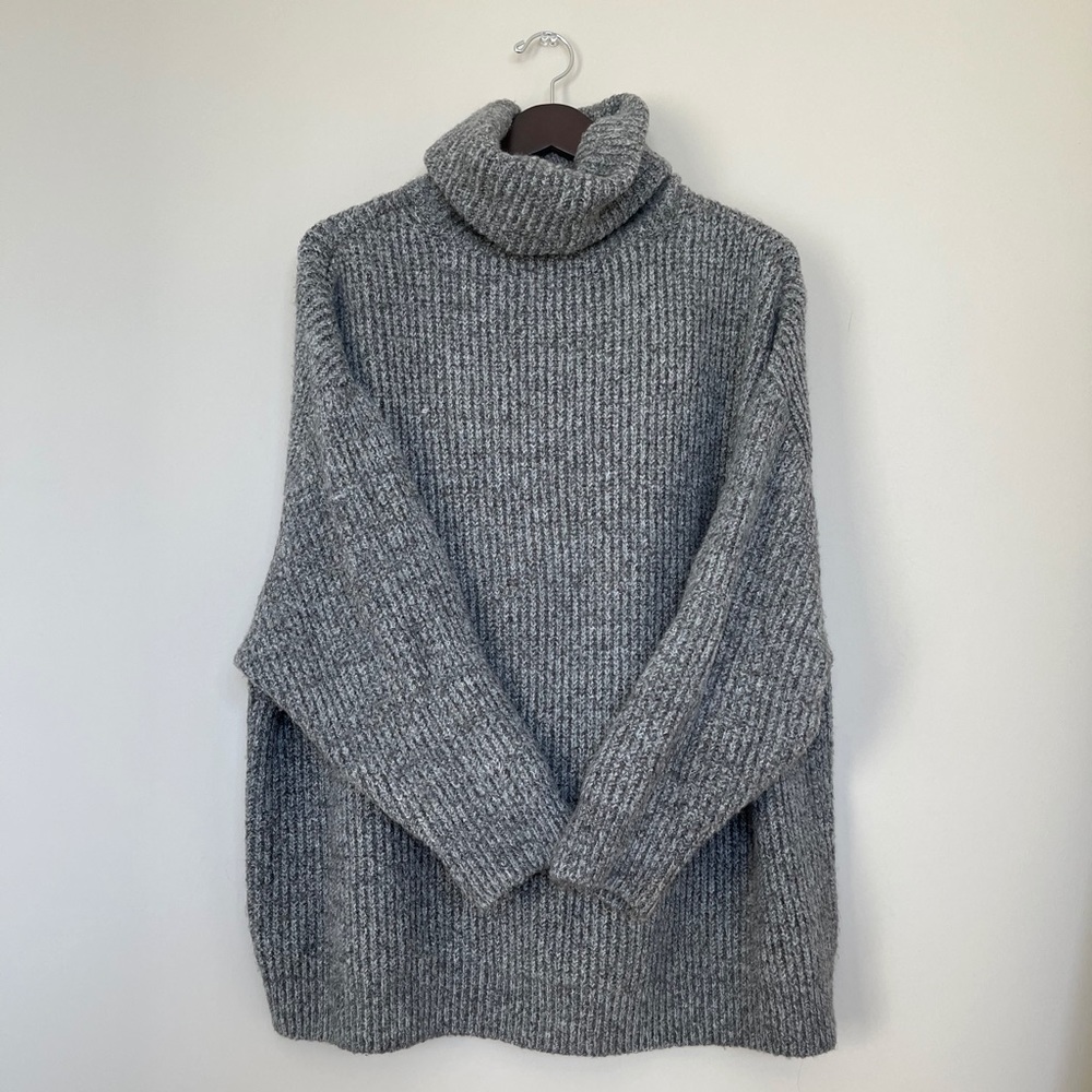 Zara knit oversized turtleneck sweater